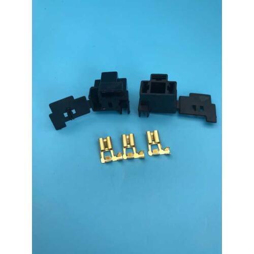 Free shipping DJD031A-1 3 Pin/Way H4 Headlight Automotive Connector Plug Socket Housing