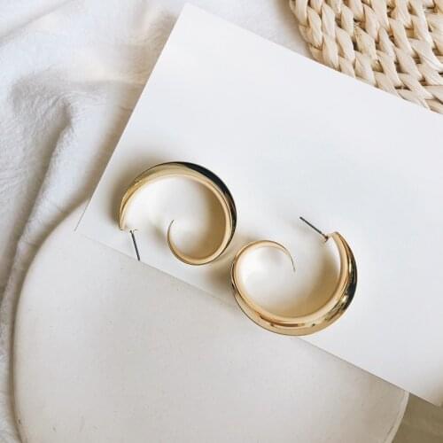 SRCOI C Shape Gold Color Metal Geometric Hoop Earrings Minimalist Korean Alloy Chic Hoop Earrings For Women Girls Party Jewelry