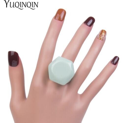 Beautiful Wedding/Engagement Rings for Women Jewelry Design Large Finger Rings for Girls Resin Big Simple Punk Ring Ladies Gifts