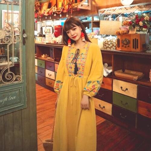 Autumn 2020 New Womens Dress Retro National Style Cotton Embroidered White long-sleeved Dress