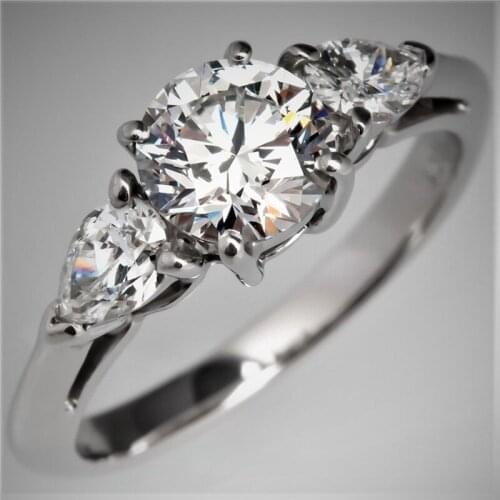 RandH 14K 1.5ct Round Cut Brilliant Classic Moissanite Solitaire Ring Side Pear Cut 3 Stone Ring Anniversary Gift for Engagement