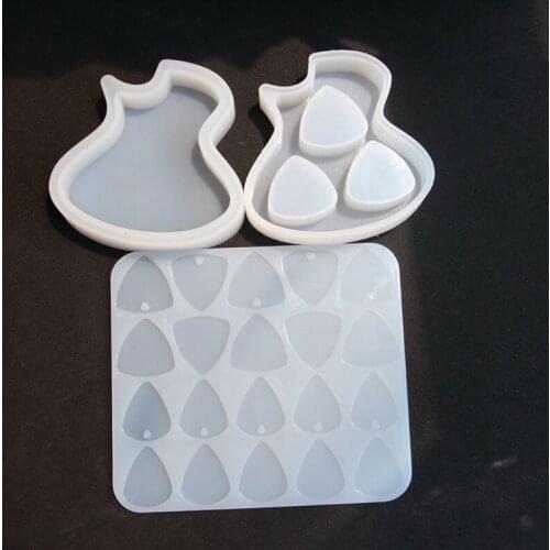Guitar Pick Epoxy Resin Molds Bass Triangle Plectrum Case Silicone Mold for Casting Musical Accessories Keychain Jewelry Making