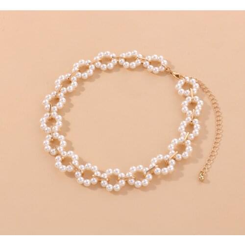 Elegant Fashion New Pearl Round Imitation Pearl Flower Choker Necklace For Women Hip Hop Short Collar Necklace Party Gift