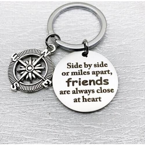 Side By Side or Miles Apart,friends Are Always Close At Heart Stainless Steel Compass Keychain Accessories