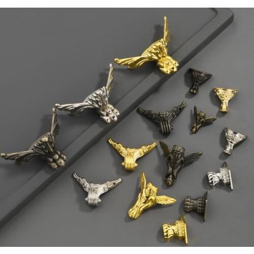 4Pcs/Set Antique Wood Box Feet Leg Corner Protector Triangle Rattan Carved Decorative Bracket For Furniture Hardware