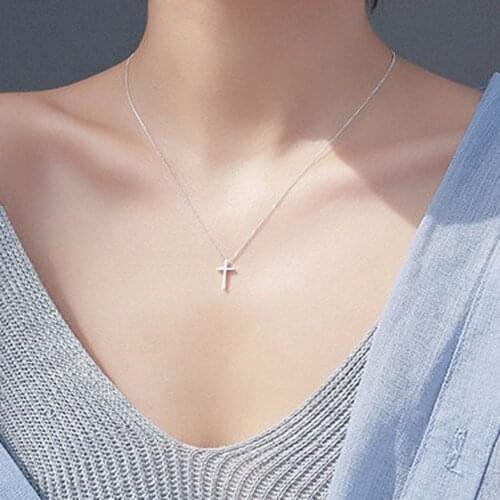 2021 New Women Cross Pendant Fashion Clavicle Chain Jewelry Simple Choker Necklaces Girls Female Accessories dz866