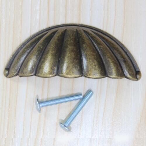 Antique brass Shell pulls,Half Round Handles Bronze Medical Box Drawer pull knob 2.5" cap/ cover Rustico vintage Furniture pulls