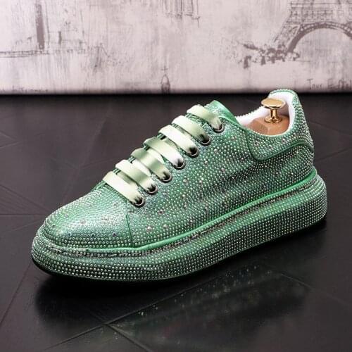 Briths New Men Trending Leisure Shoes Fashion Designer Round Toe Flat Platform Casual Personalized Footwear Rivets Charm ERRFC