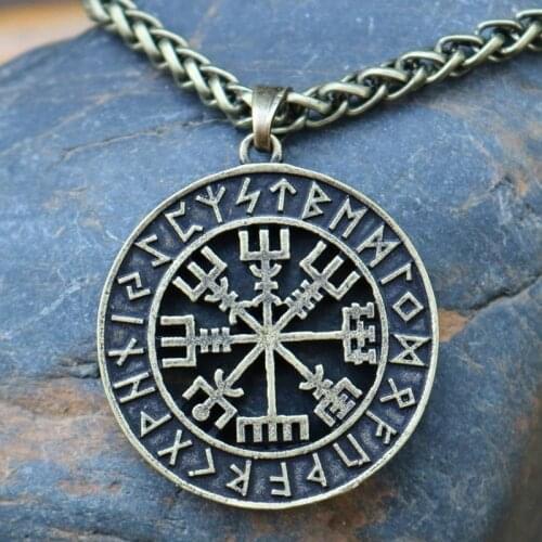 Viking Runic Compass Pendants Necklace Magical Staves Odins Symbol Compass Rune Amulet Collier Necklace for Women Men Jewelry