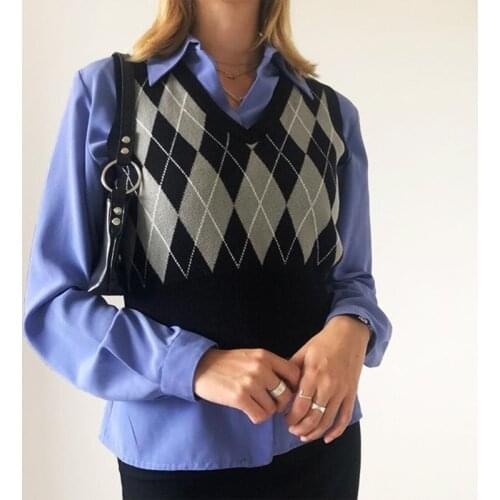 Women Multicolor Argyle Plaid Knitted Vest Sexy V-Neck Slim Sleeveless Sweater Preppy Style Vintage Jumper Crop Tank Top