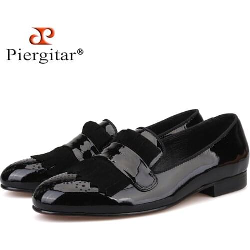 Piergitar new style Handmade Men Patent Leather shoes with Classical Brogue Printing and Suede Fringe Party men loafers