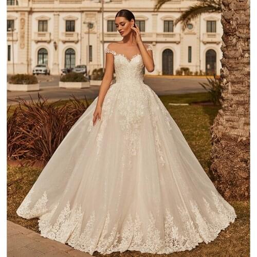 Romantic Ball Gown Wedding Dress 2021 Muslim V Neck Bride Beaded Lace Up Sweetheart Bridal Gowns Robe De Mariee