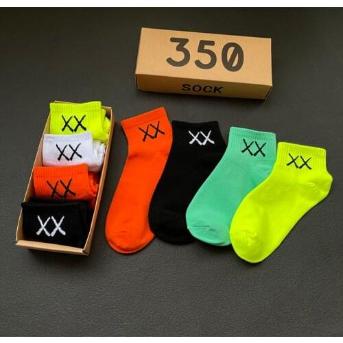 4 Pairs/Box Fashion XX Socks Crew Male Tide Street Europe 350 Style Hip Hop Match Tidal Socks Men Girl Personality Socks