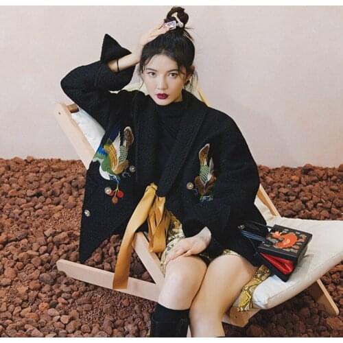 2021 Embroidered flower and bird tweed jacket womens winter loose and thin black coat top Y623
