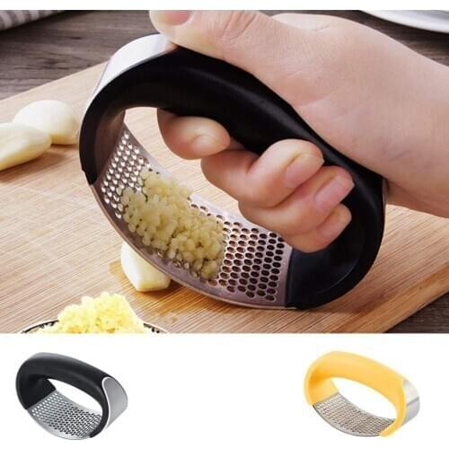 1Pcs Stainless Garlic Press Household Manual Garlic Press Device Kitchen Press Squeezer Ginger Garlic Tools Kitchen Accessories