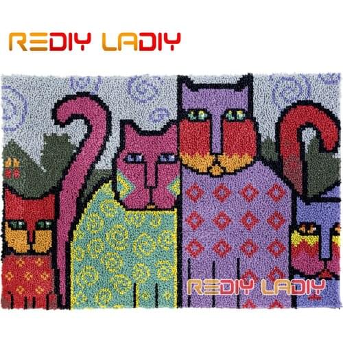 Latch Hook Rug Two Cats Lush Wall Tapestry Kits DIY Carpet Rug Lofty Yarn Cushion Arts Crocheted Fluffy Floor Mat Crafts