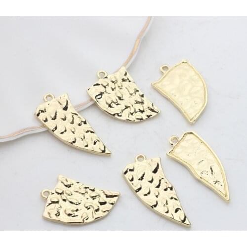 Zinc Alloy Golden Metal knife Tip Teeth Charms Crescent Charms Pendants 6pcs/lot For DIY Jewelry Making Accessories