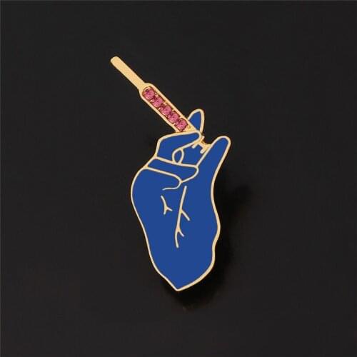 Syringe Enamel Pin New Arrival Medical Blue Gloves Pink Crystal Badge Lapel Brooch Pins Jewelry Doctors Nurses Gift For Friends