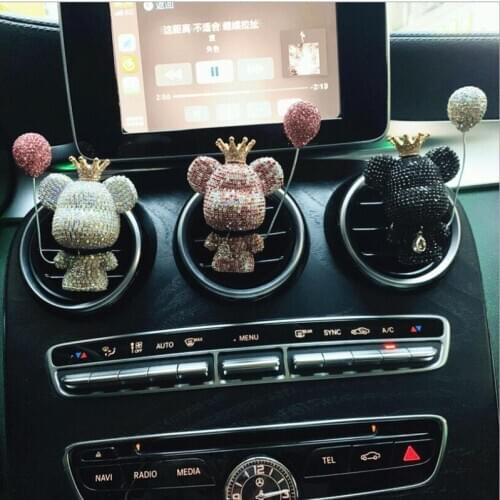Creative Diamond Violent Bear Shiny Rhinestones Air Outlet Perfume Cli Car Aroma Air Fresher Ornament