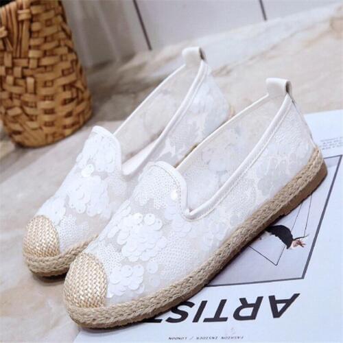 Lace fisherman shoes 2019 new ladies hollow shallow mouth casual shoes sports net shoes peas shoes