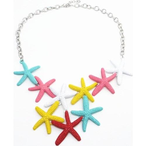 Wholesale 5 Fashion Color Starfish Pendant Necklace Lady Girl Crystal Sweet Romantic Jewelry Gift Summer 2021