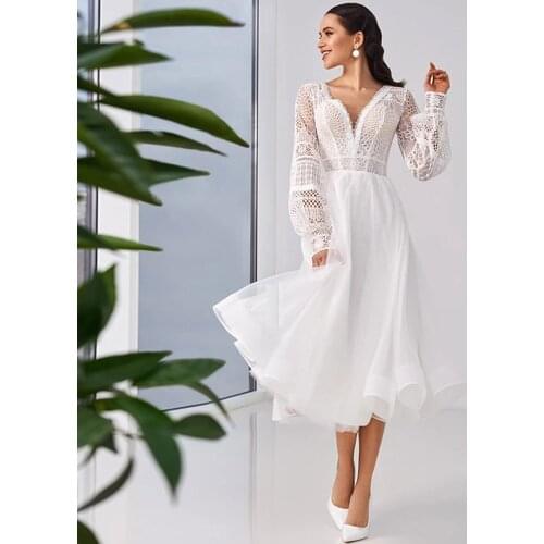 Boho Tea Length Wedding Dresses V-Neck Lantern Long Sleeve Lace Illusion Button Back Vintage Beach Short Bridal Gown Plus Size