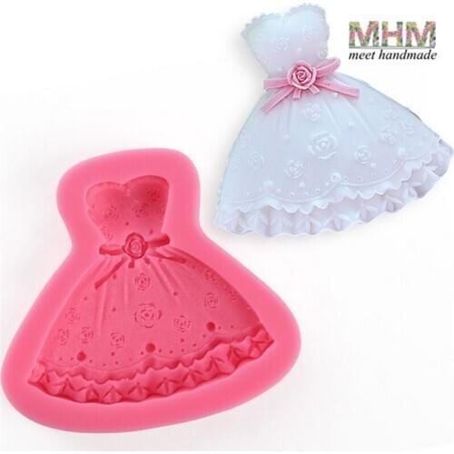 Girl Skirt Shape DIY Soap Mold Silicone Mold Handmade Mold Cake Decorations 9.0x7.7x1.2CM