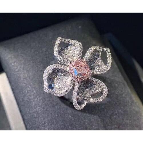 Fashionable and Elegant Big Flower Pink Zircon Crystal Ring Luxury Silver Plated Bride Engagement Ring Wedding Party Jewelry