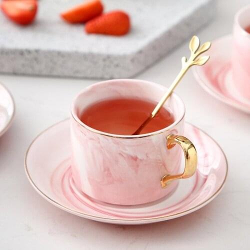 European Mug Porcelain Christmas Cups Set Ceramic Mug Milk Breakfast Condensed Coffee Tea Saucer Sets Gold Christmas Friends