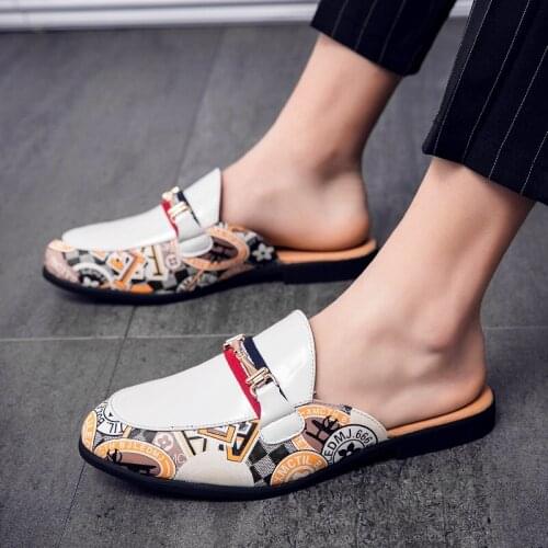 Men Slippers Big Size Fashion Shoes For Men Mens Slippers Summer Sandals Outdoor Breathable Trend Mens Sandles Light Half