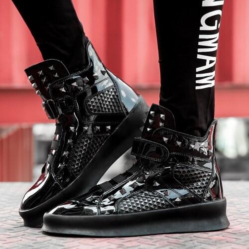Hot Fashion Black Rivet Shoes Men Casual Glitter Man High Top Sneakers Hip Hop Streetwear Men Chunky Skate Shoes chaussure luxe