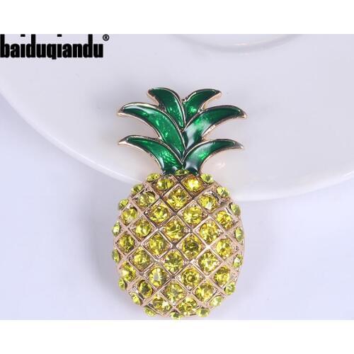 Baiduqiandu Brand High Quality Yellow Rhinestones Pave Pineapple Brooch Pins for Women