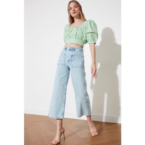 Trendyol Pocket Detail High Waist Culotte Jeans TWOSS21JE0486