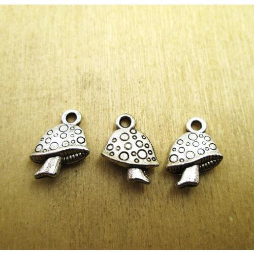 20pcs- 17mm x 17mm mushroom Charms mushroom charms pendants DIY necklace/ bracelets charms antique silver tone