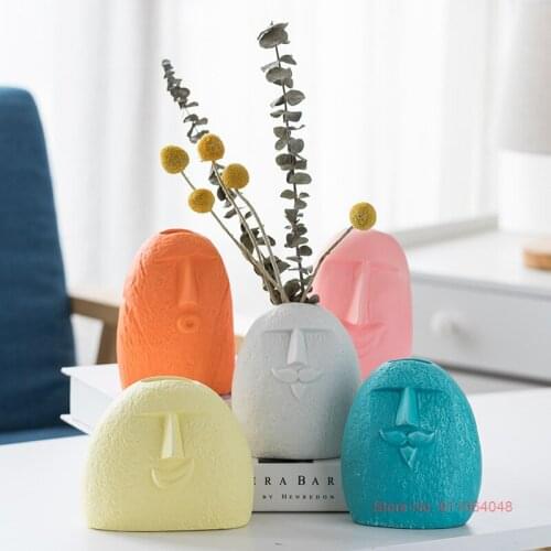 Creative Ceramic Flower Vases Interesting Abstract Human Face Vase Nordic Home Decor Lovely Office Desktop Accessories Mini Vase