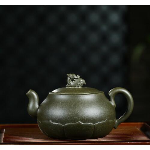 Pure manual yixing undressed ore of chlorite the mythical wild animal shengshi auspicious famous custom the teapot