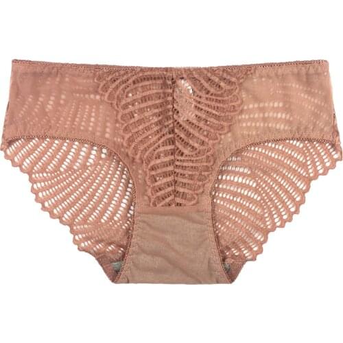 New ladies underwear French sexy lace without trace lift hip breathable fine mesh high elastic waist 17029