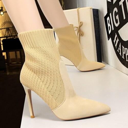 Korean fashion trend Wool WomenS boots thin heel high heel pointed thin sexy winter fashion short boots