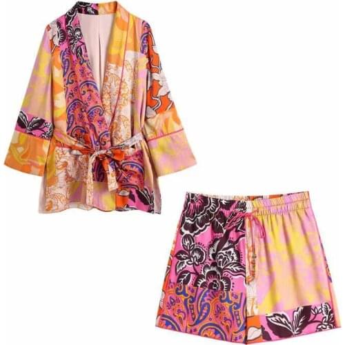 2021 Autumn Women Sets Loose Lace V-neck Long Sleeve Top and Shorts Fall Sets