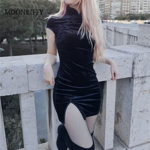 Gothic Black Women Mandarin Neck Short Sleeve Slim Side High Split Cheongsam Goth Female Dark Embroidery Party Bodycon Dress