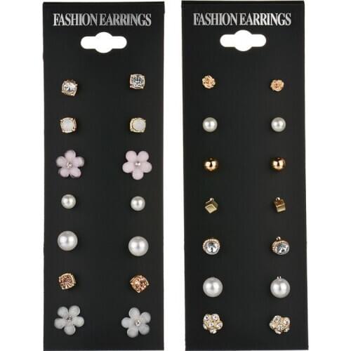 Trendy New Creative Flower Metal Ear Nail Stud Earrings for Women Fashion Exquisite Crystal Pearl Statement Earrings Jewelry