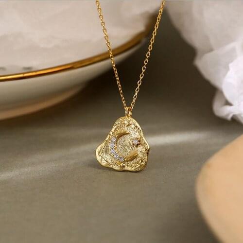 CHUANGU S925 Sterling Silver CZ Zircon Moon Necklace Pendant Temperament Light Luxury Clavicle Chain Necklace For Women