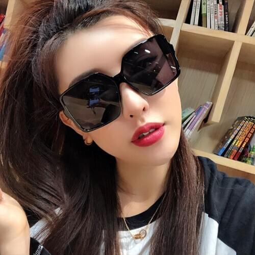 Vintage Oversized Square Sunglasses Women Brand Designer Luxury Retro Black Frame Sun Glasses for Women Female UV400 Shades 2020