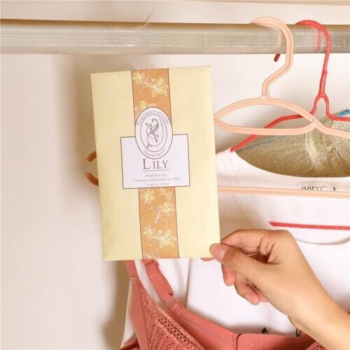 1PC Natural Flower Sachet Hanging Fragrant Sachet Aromatherapy Bag Anti-insect and Anti-mildew for Wardrobe Closet Fragrance Air