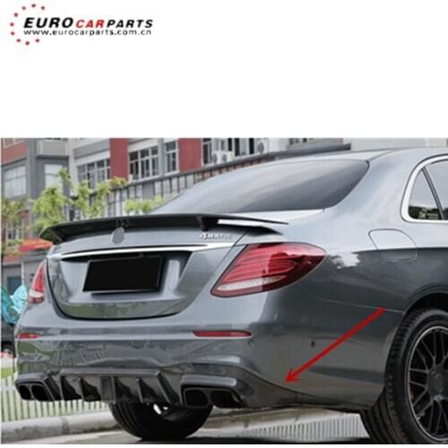 E-CLASS W213 B style carbon fiber rear diffuser with exhaust tips fit for 2014-2017y W213 E63 rear bumper