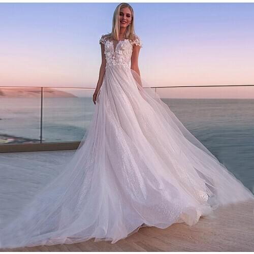 2020 New Illusion Jewel Wedding Dress Appliques See Through Back Floor Length Bridal Gowns Robe De Mariage