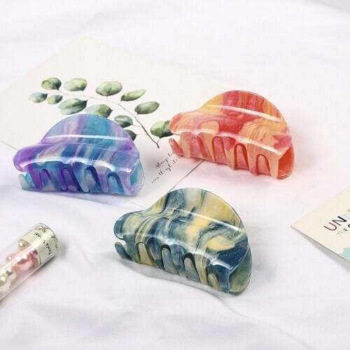 1 Pcs Korean Acrylic Women Hair Claws Crab Clamps Charm Solid Color Lady Hair Clips Retro Make Up Hairdress Hair Styling Tool