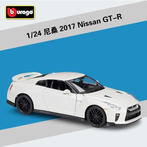 Bburago 1:24 NISSAN 2017 GT-R GTR White Red Alloy Model Car Adult Collection car toy 2020 toys for children Door Openable