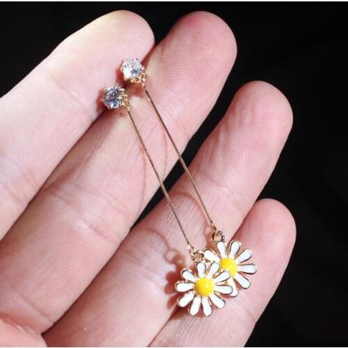 New small daisy flower sweet earrings crystal long tassle earrings for women