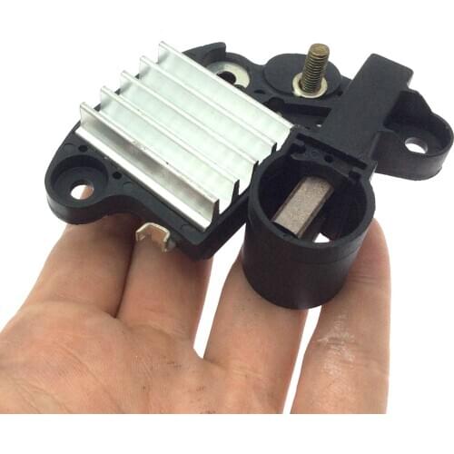 For BYD F0 Cowin 2 Fengyun 2 Geely Panda generator regulator